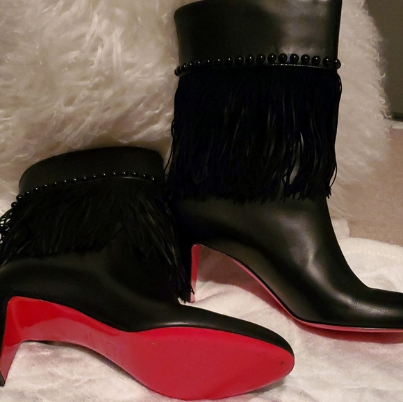 Boots - Picture 2 of 3